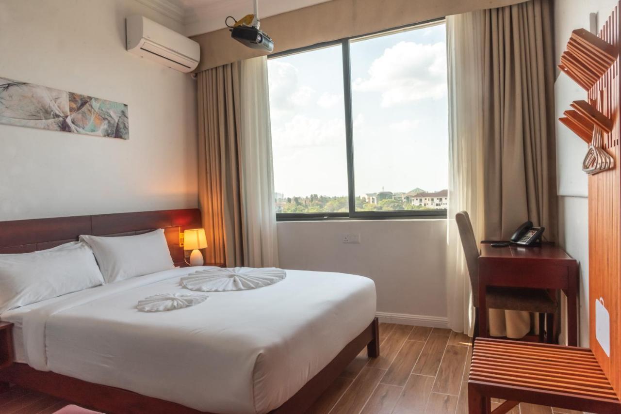 Pauraque Soho Hotel Dar es Salaam Buitenkant foto