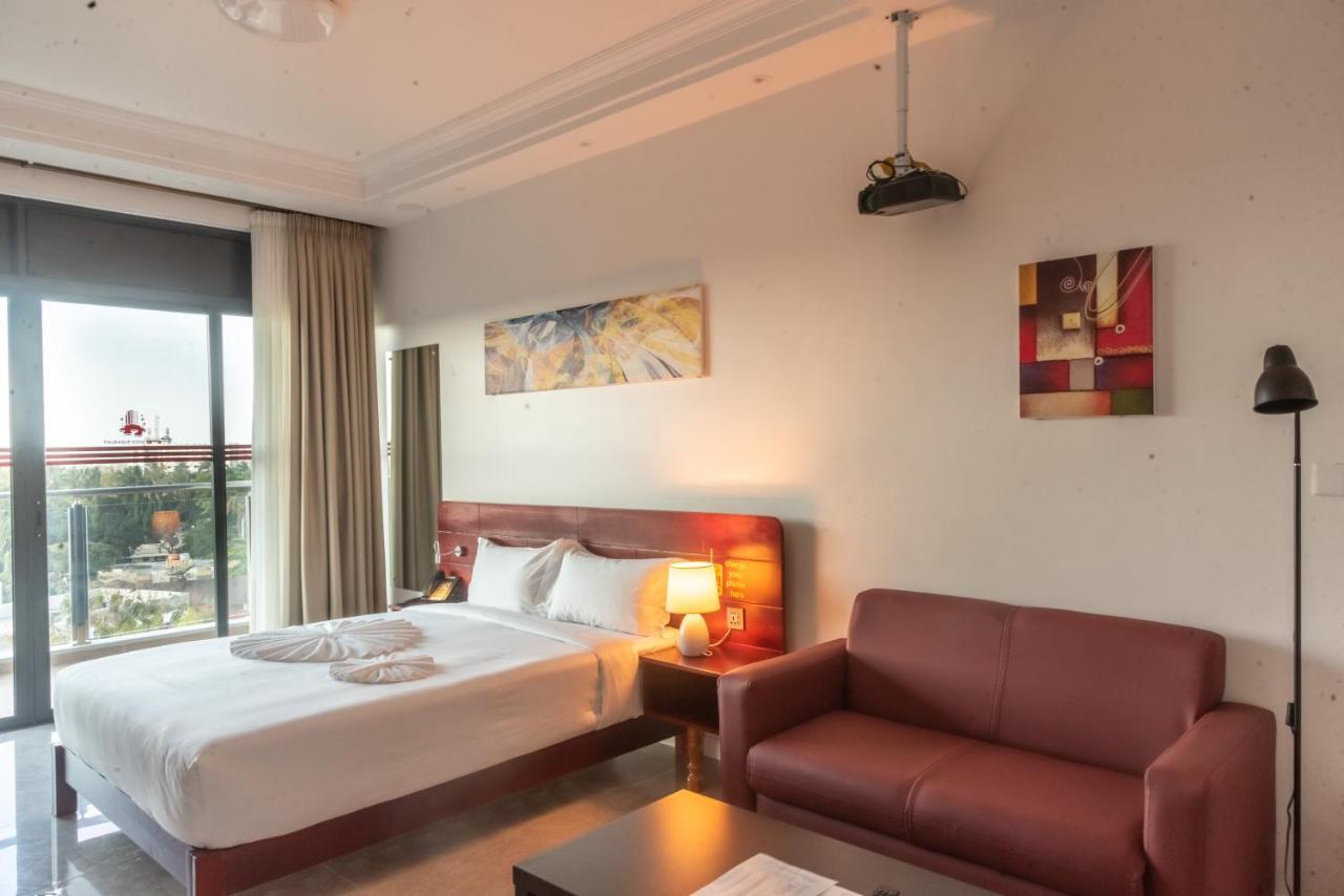 Pauraque Soho Hotel Dar es Salaam Buitenkant foto
