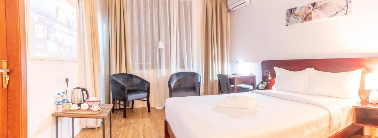 Pauraque Soho Hotel Dar es Salaam Buitenkant foto